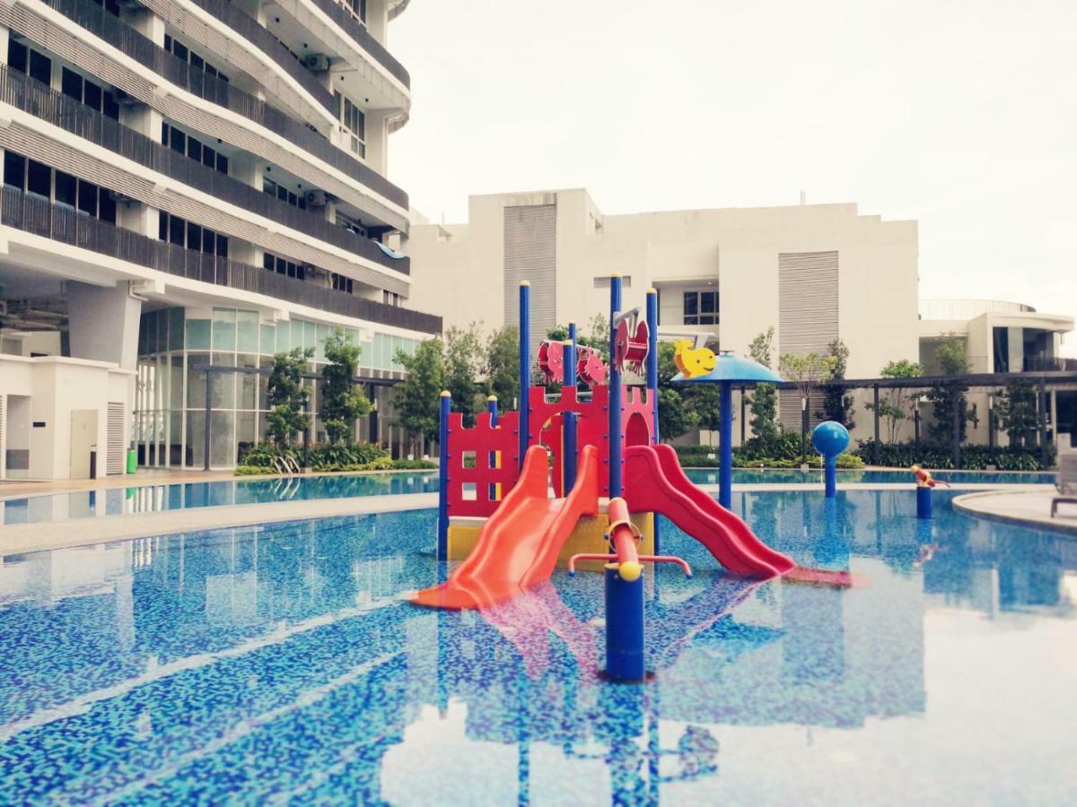 Hostahome Suites At Encorp Marina, Mins To Legoland Malaysia Nusajaya  Bagian luar foto